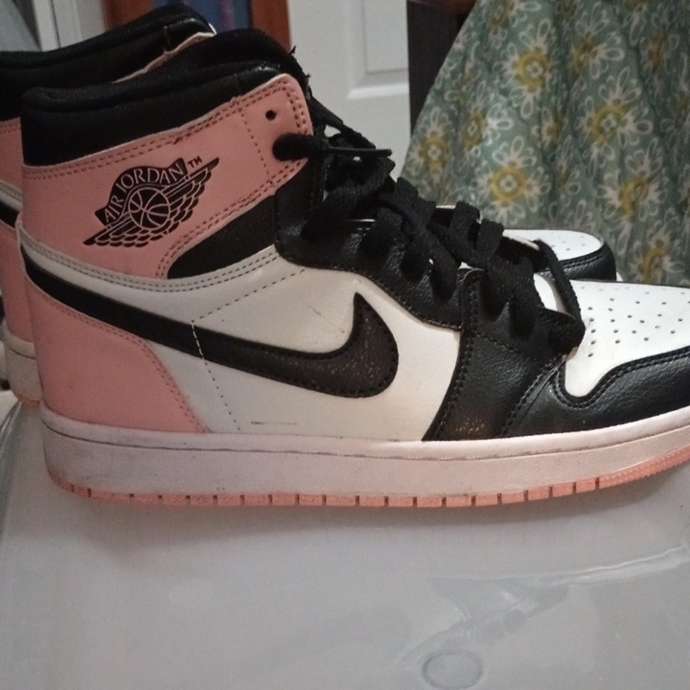 Jordan Women's Black, White, and Pink Sneakers